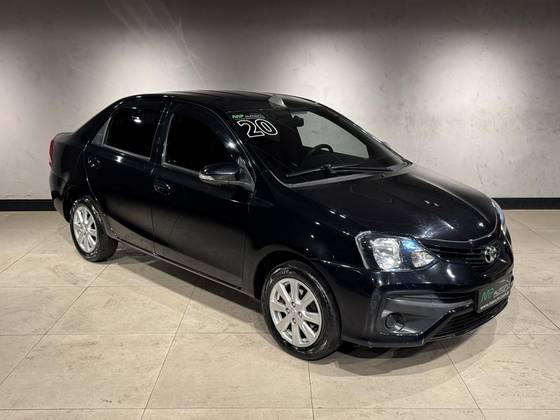 TOYOTA ETIOS 1.5 X PLUS 16V FLEX 4P AUTOMÁTICO TOYOTA ETIOS 1.5 X PLUS 16V FLEX 4P AUTOMÁTICO